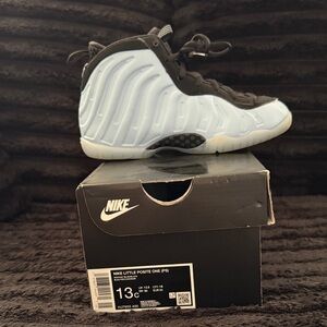 Nike Kids Sneakers - Black and Light Blue